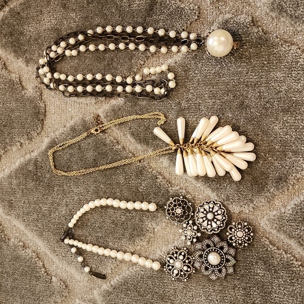 Three Necklace Retired Pearl Plunder Bundle